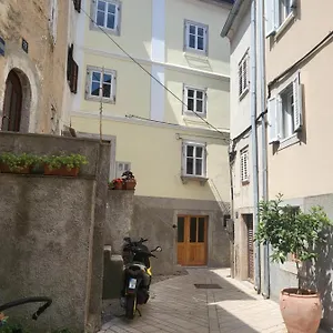  Apartment Pjaceta